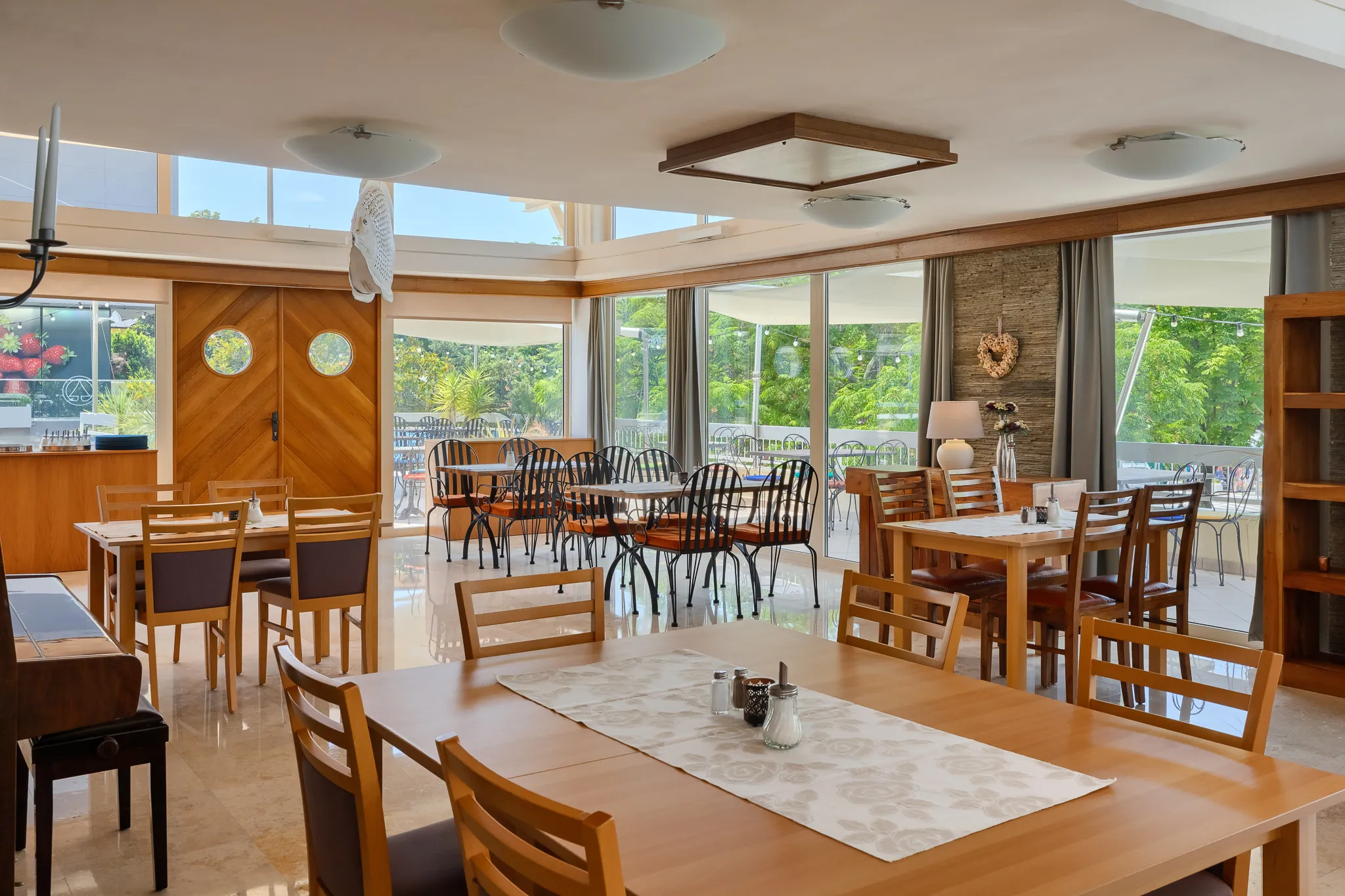 restaurant 5