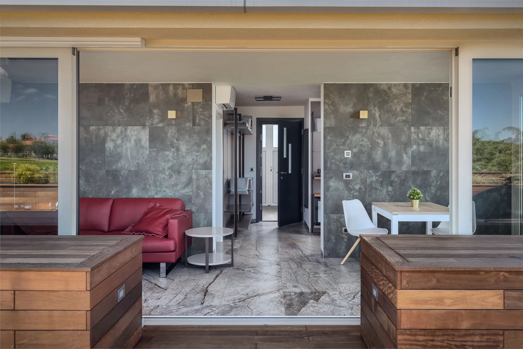 suite 9